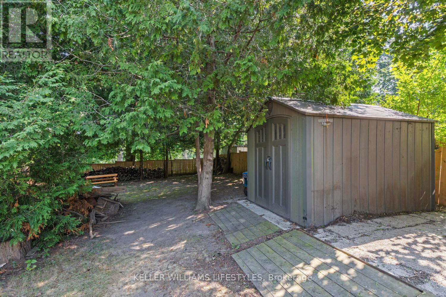 1528 Mclarenwood Terrace, London East, Ontario  N5W 1Y1 - Photo 34 - X12411371
