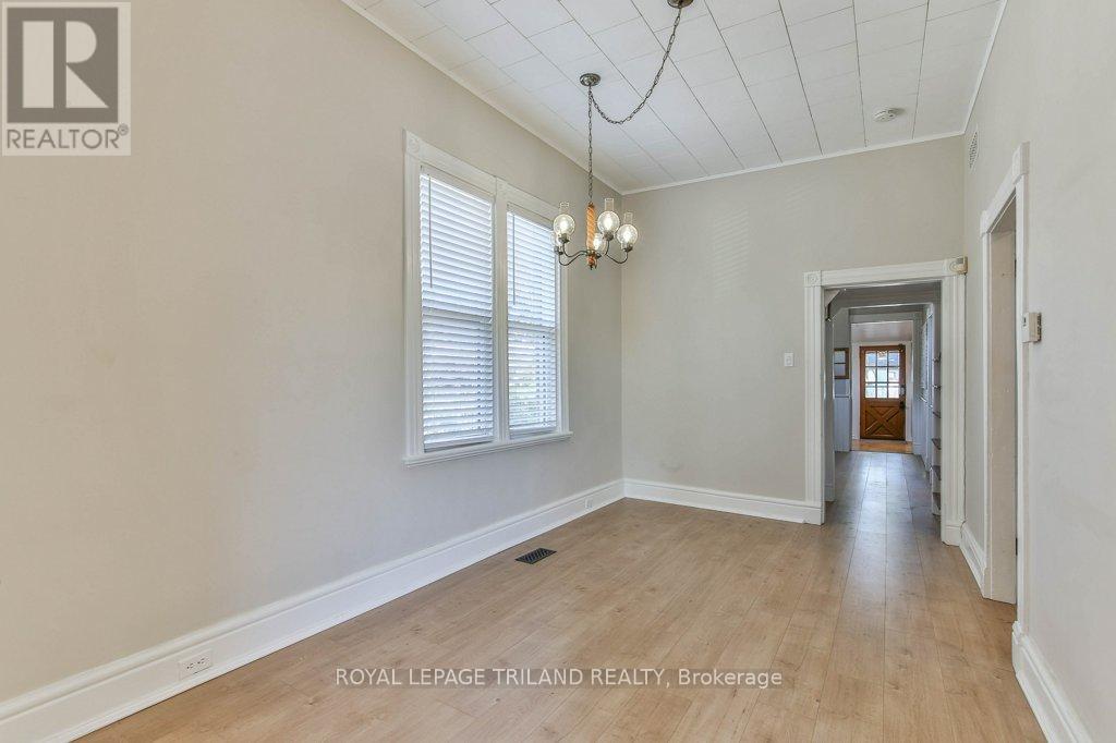 366 Salisbury Street, London East, Ontario  N5Y 3B1 - Photo 9 - X12411430