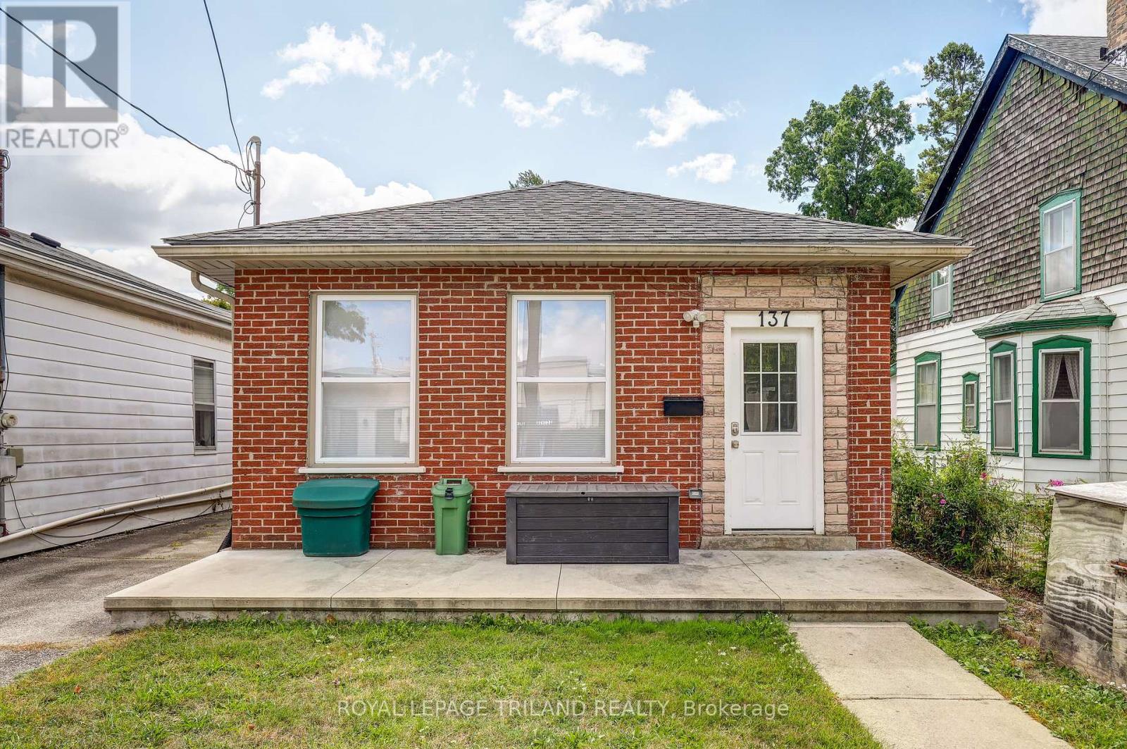 137 Ann Street, London East, Ontario  N6A 1R2 - Photo 1 - X12411468