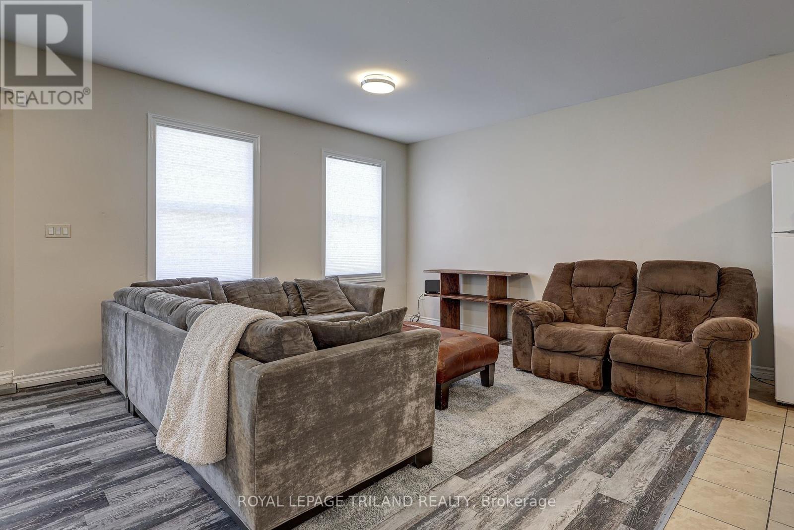 137 Ann Street, London East, Ontario  N6A 1R2 - Photo 10 - X12411468