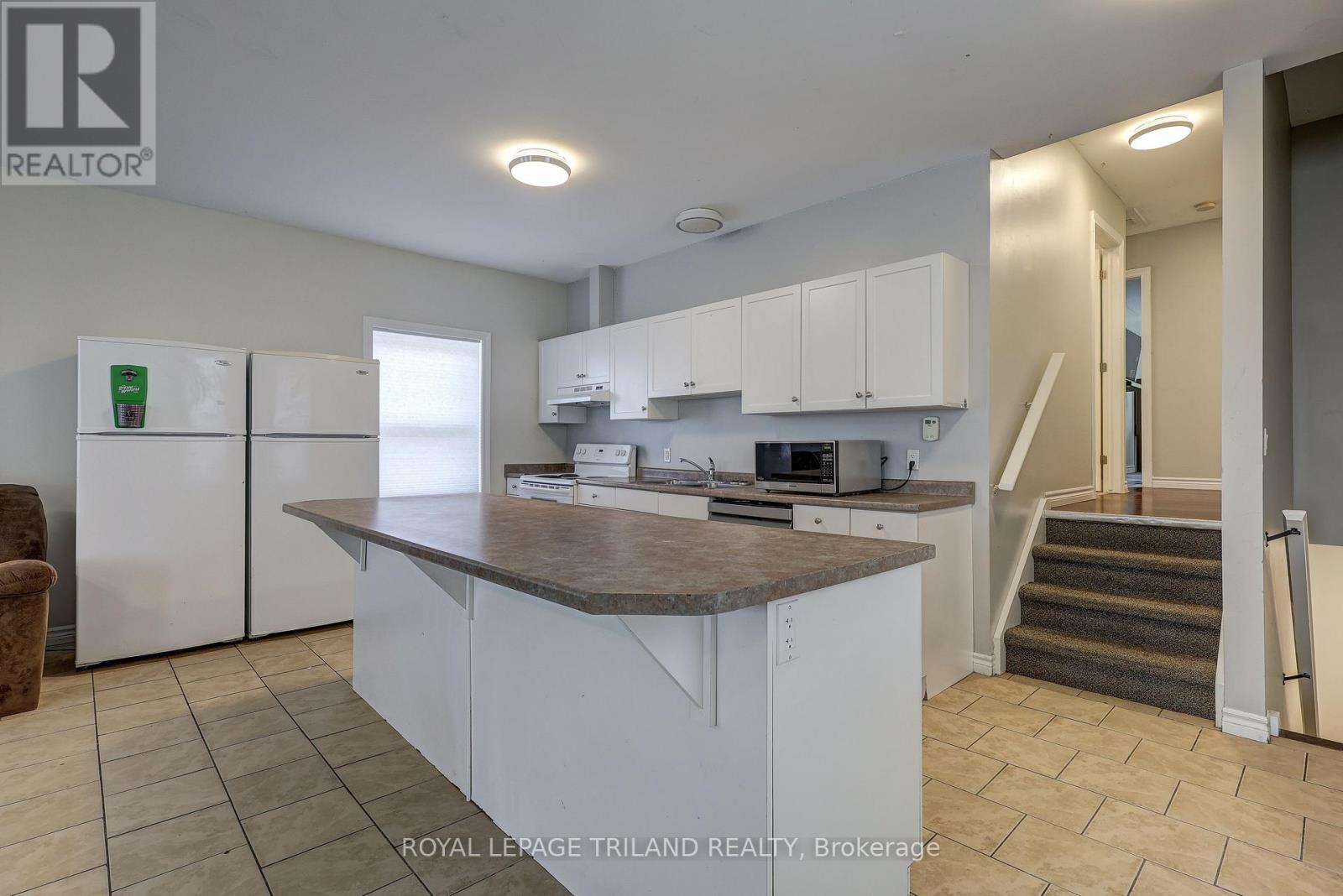 137 Ann Street, London East, Ontario  N6A 1R2 - Photo 14 - X12411468