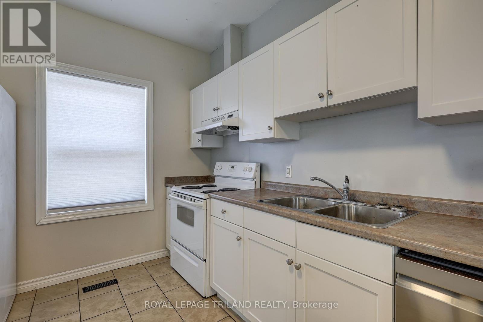 137 Ann Street, London East, Ontario  N6A 1R2 - Photo 20 - X12411468