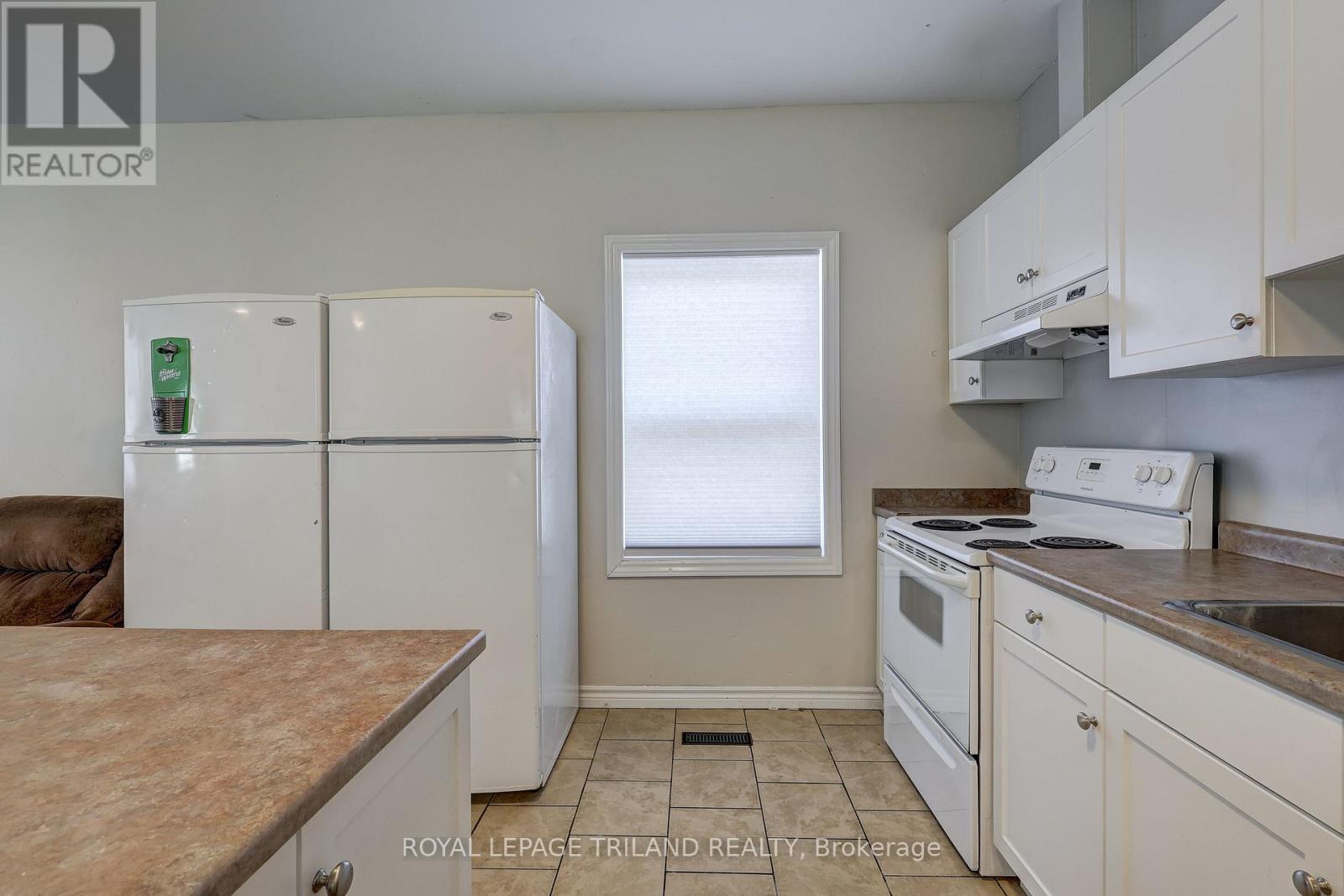 137 Ann Street, London East, Ontario  N6A 1R2 - Photo 21 - X12411468