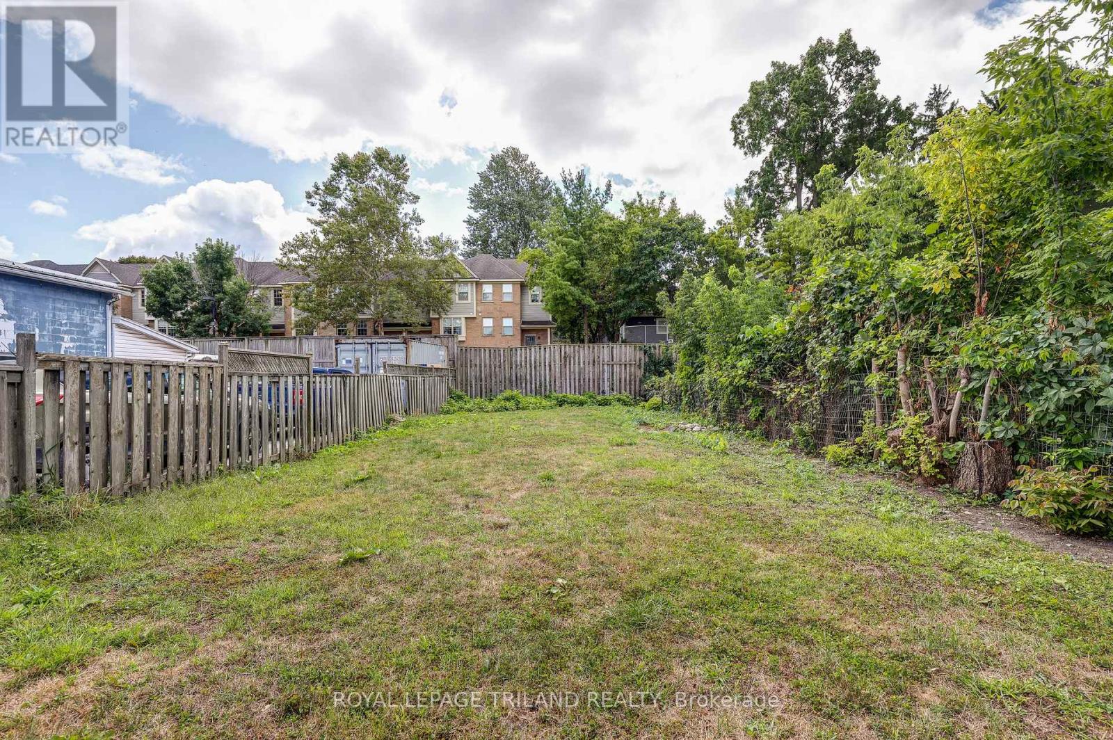 137 Ann Street, London East, Ontario  N6A 1R2 - Photo 38 - X12411468