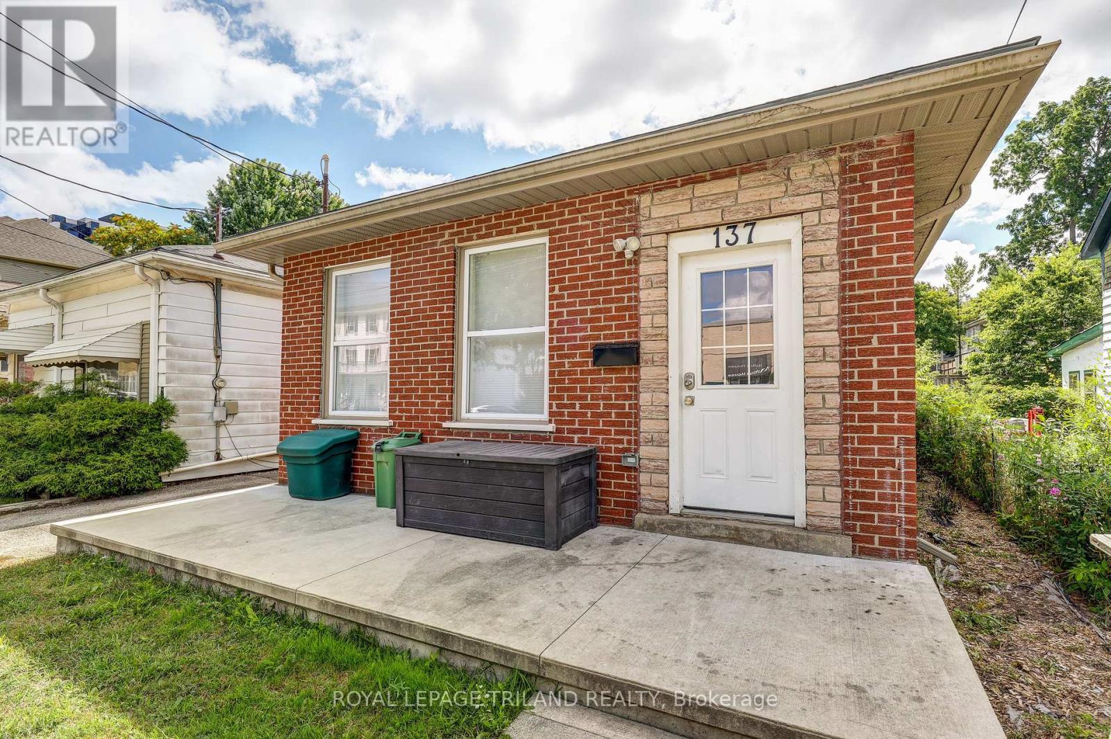 137 Ann Street, London East, Ontario  N6A 1R2 - Photo 6 - X12411468