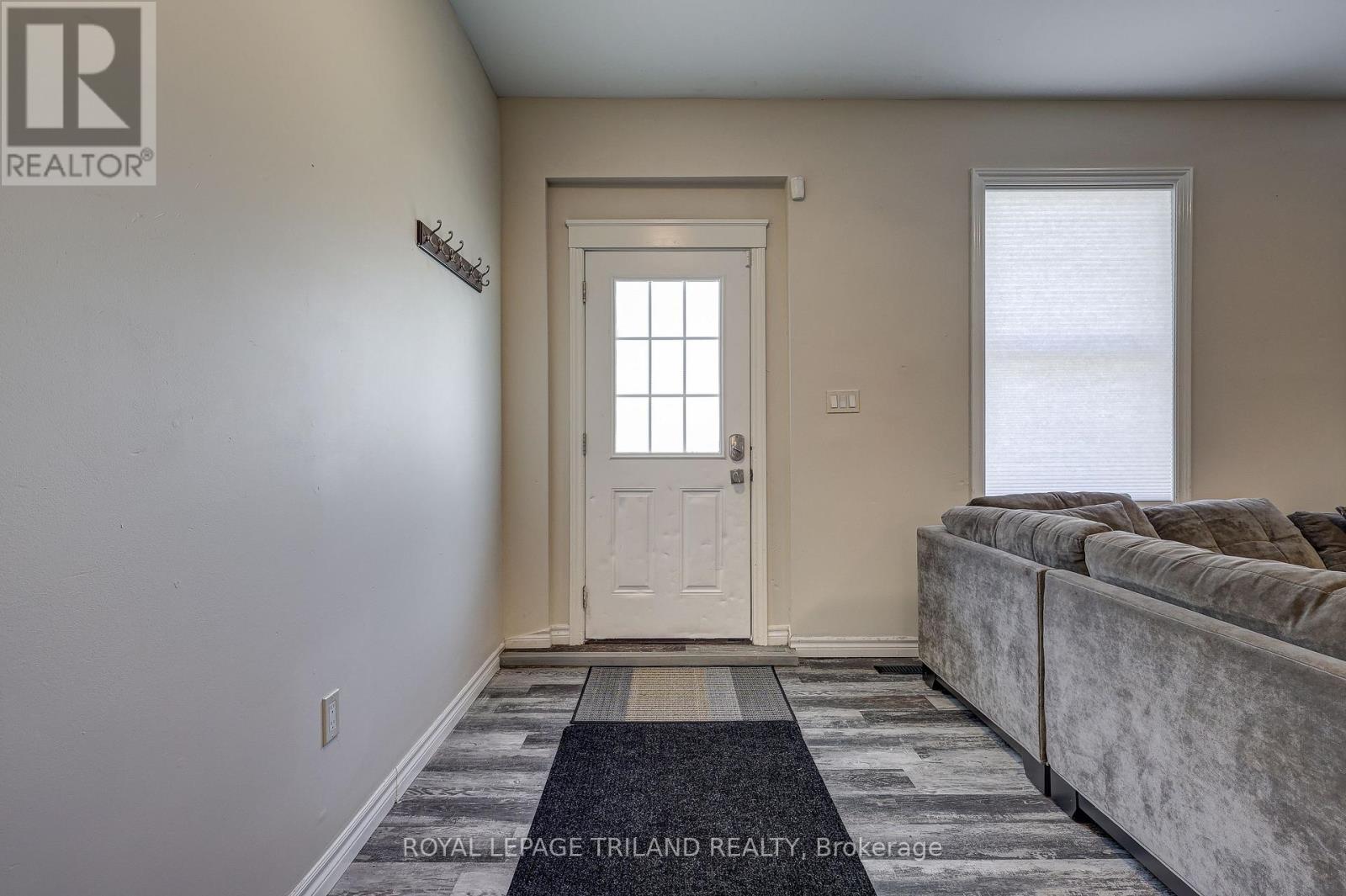 137 Ann Street, London East, Ontario  N6A 1R2 - Photo 8 - X12411468