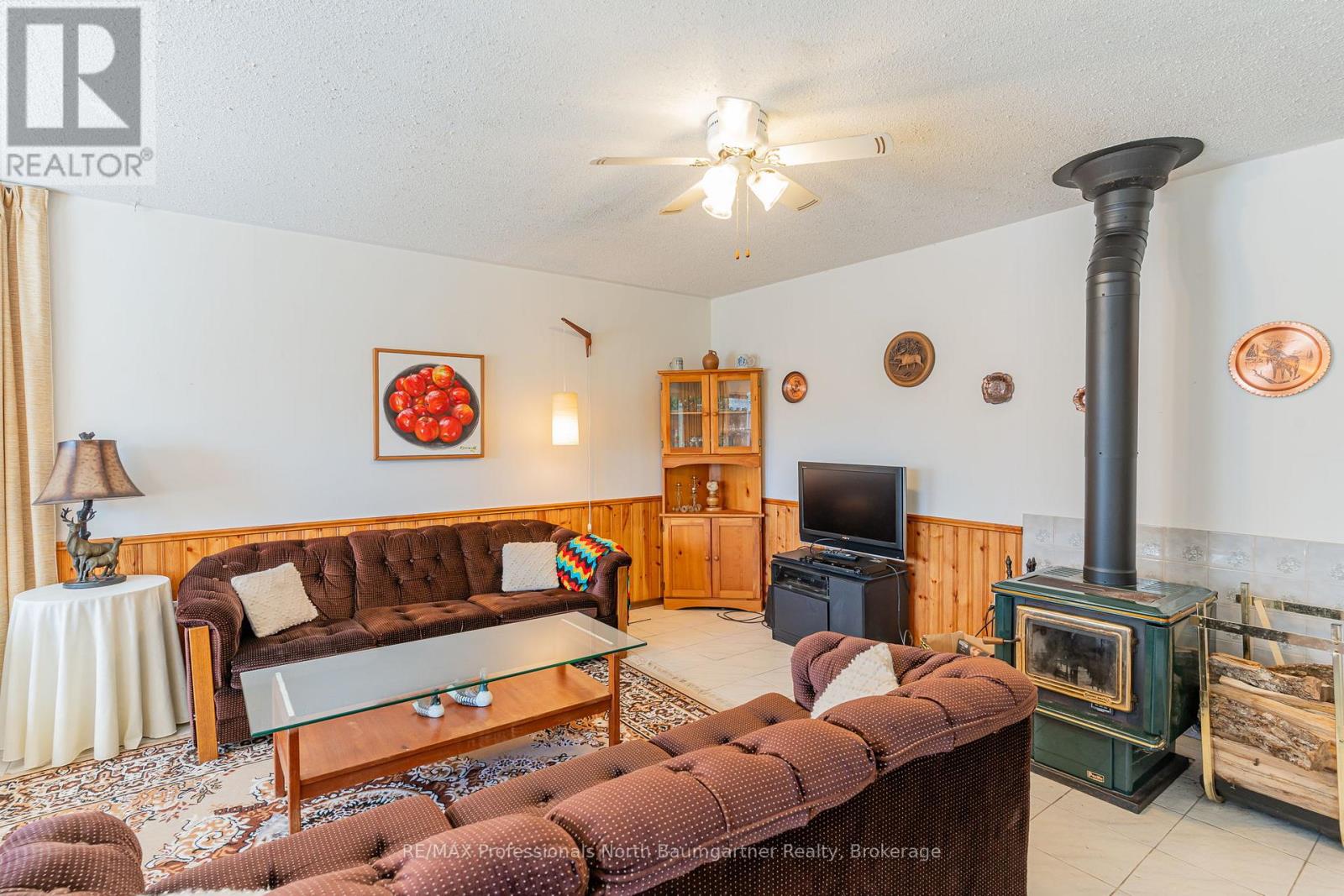 1566 West Settlement Road, Dysart Et Al, Ontario  K0M 1S0 - Photo 10 - X12411405