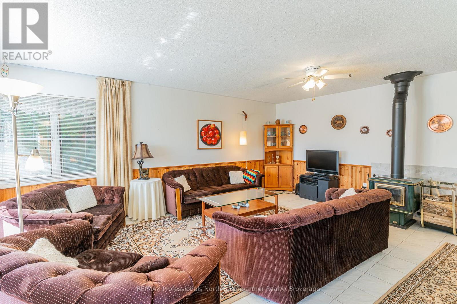 1566 West Settlement Road, Dysart Et Al, Ontario  K0M 1S0 - Photo 11 - X12411405