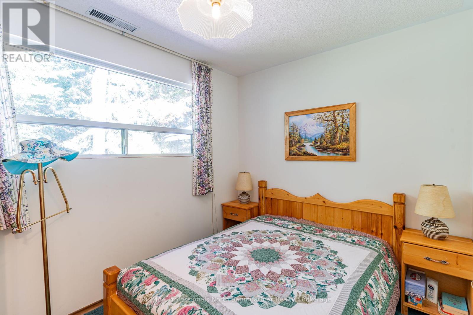 1566 West Settlement Road, Dysart Et Al, Ontario  K0M 1S0 - Photo 18 - X12411405