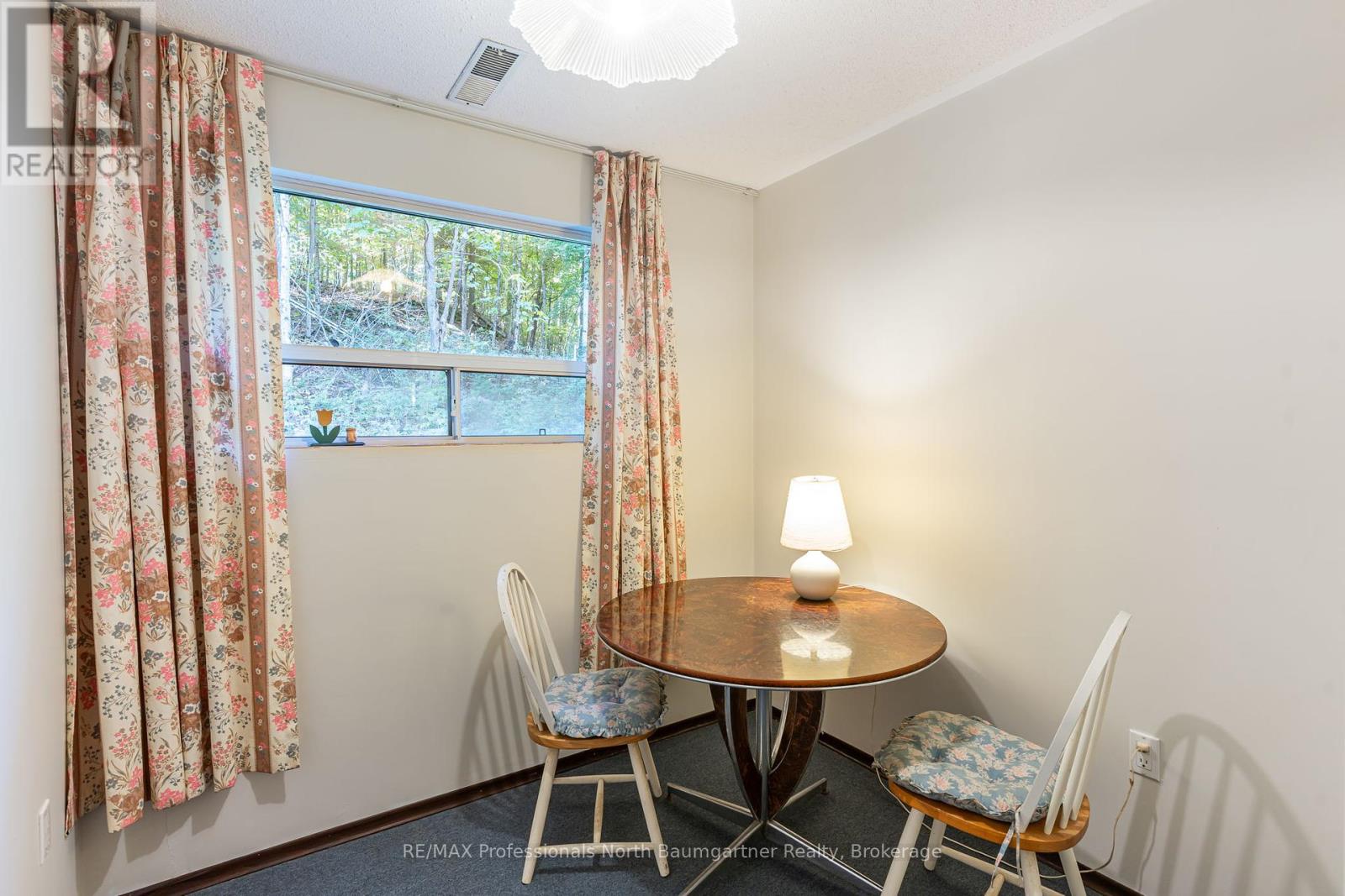 1566 West Settlement Road, Dysart Et Al, Ontario  K0M 1S0 - Photo 20 - X12411405