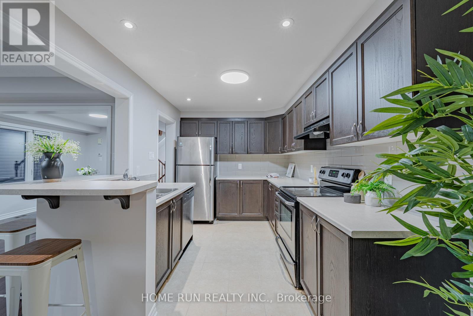 88 Buffalograss Crescent, Ottawa, Ontario  K2J 6H5 - Photo 16 - X12411368