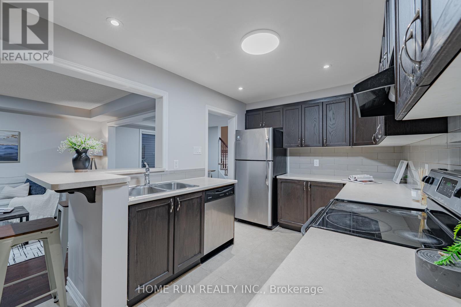 88 Buffalograss Crescent, Ottawa, Ontario  K2J 6H5 - Photo 17 - X12411368