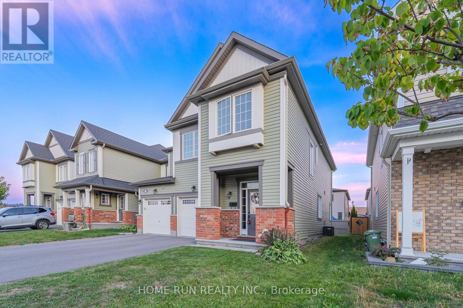 88 Buffalograss Crescent, Ottawa, Ontario  K2J 6H5 - Photo 3 - X12411368