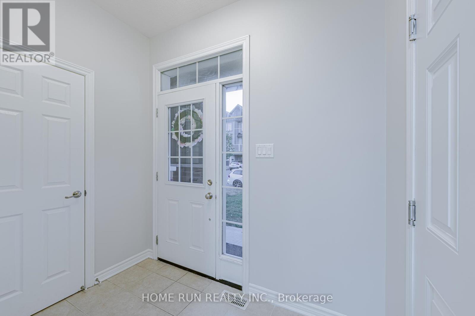 88 Buffalograss Crescent, Ottawa, Ontario  K2J 6H5 - Photo 5 - X12411368