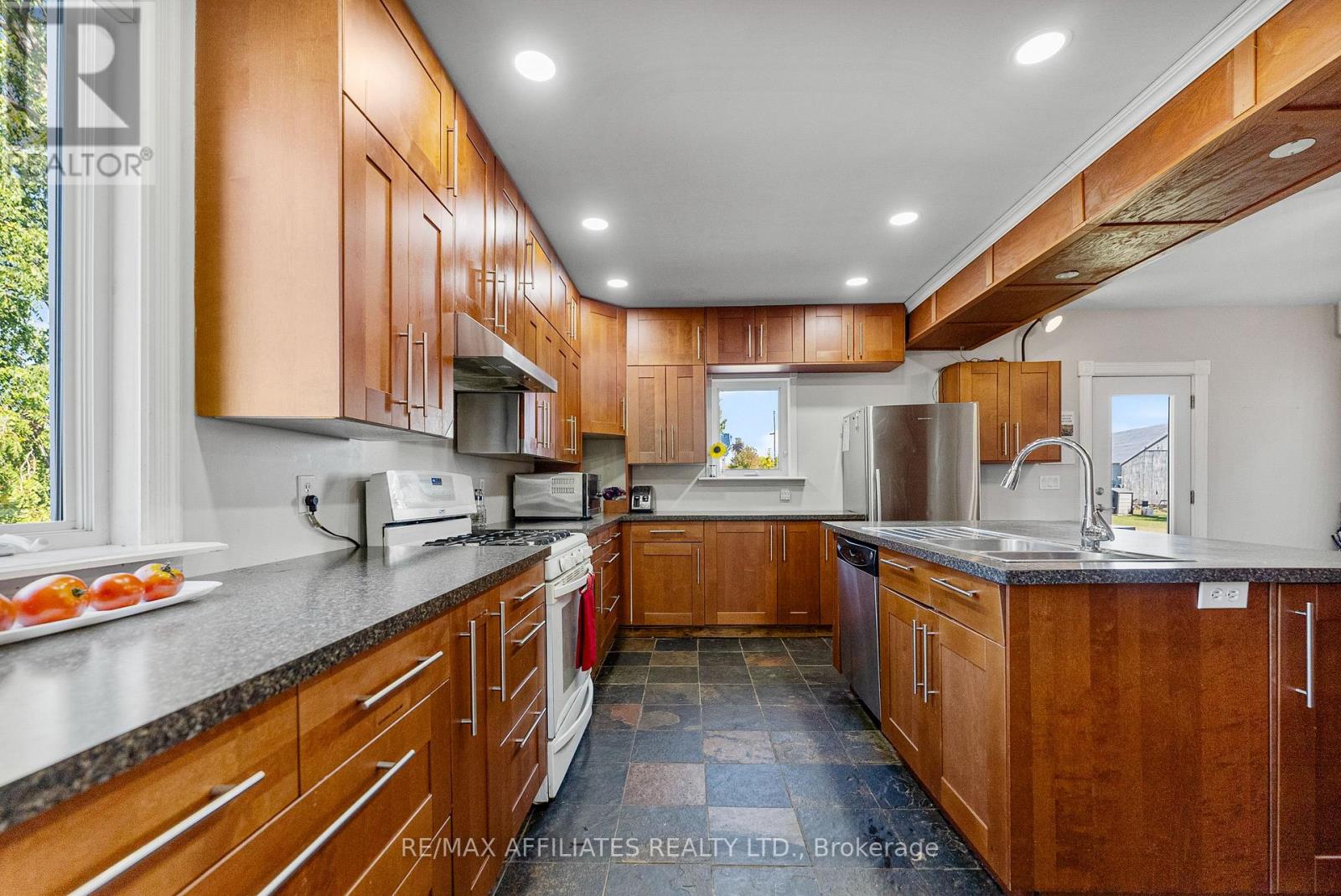 2442 Hwy 511 Highway, Drummond/north Elmsley, Ontario  K0G 1K0 - Photo 12 - X12411409