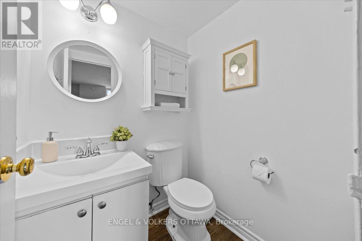 610 - 2020 Jasmine Crescent, Ottawa, Ontario  K1J 8K5 - Photo 12 - X12411411