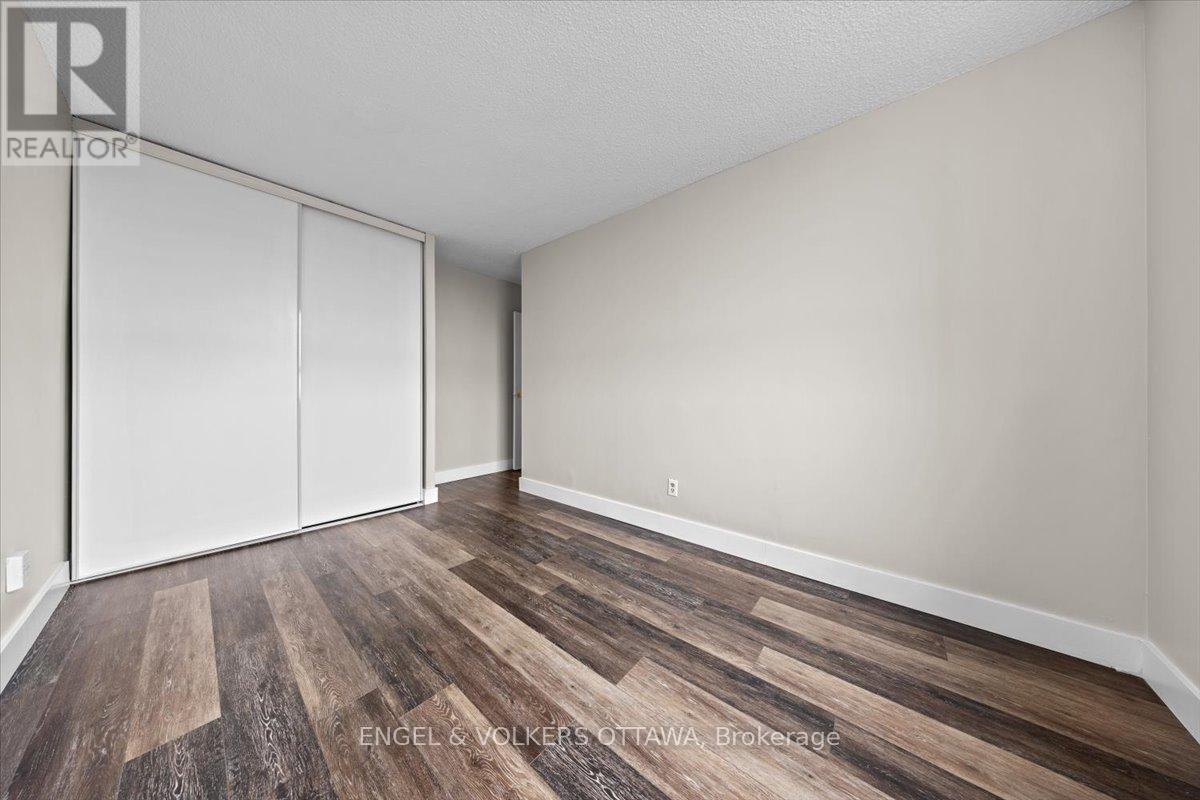 610 - 2020 Jasmine Crescent, Ottawa, Ontario  K1J 8K5 - Photo 14 - X12411411