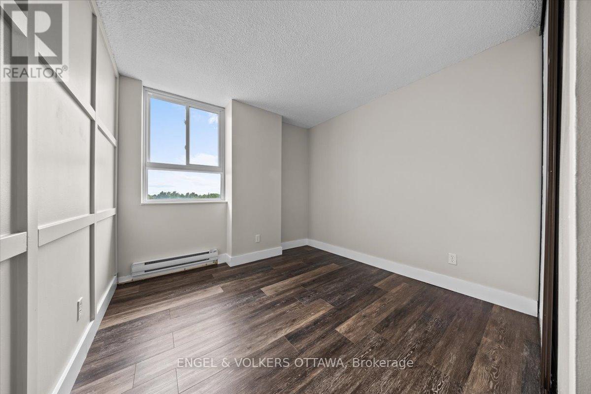 610 - 2020 Jasmine Crescent, Ottawa, Ontario  K1J 8K5 - Photo 15 - X12411411