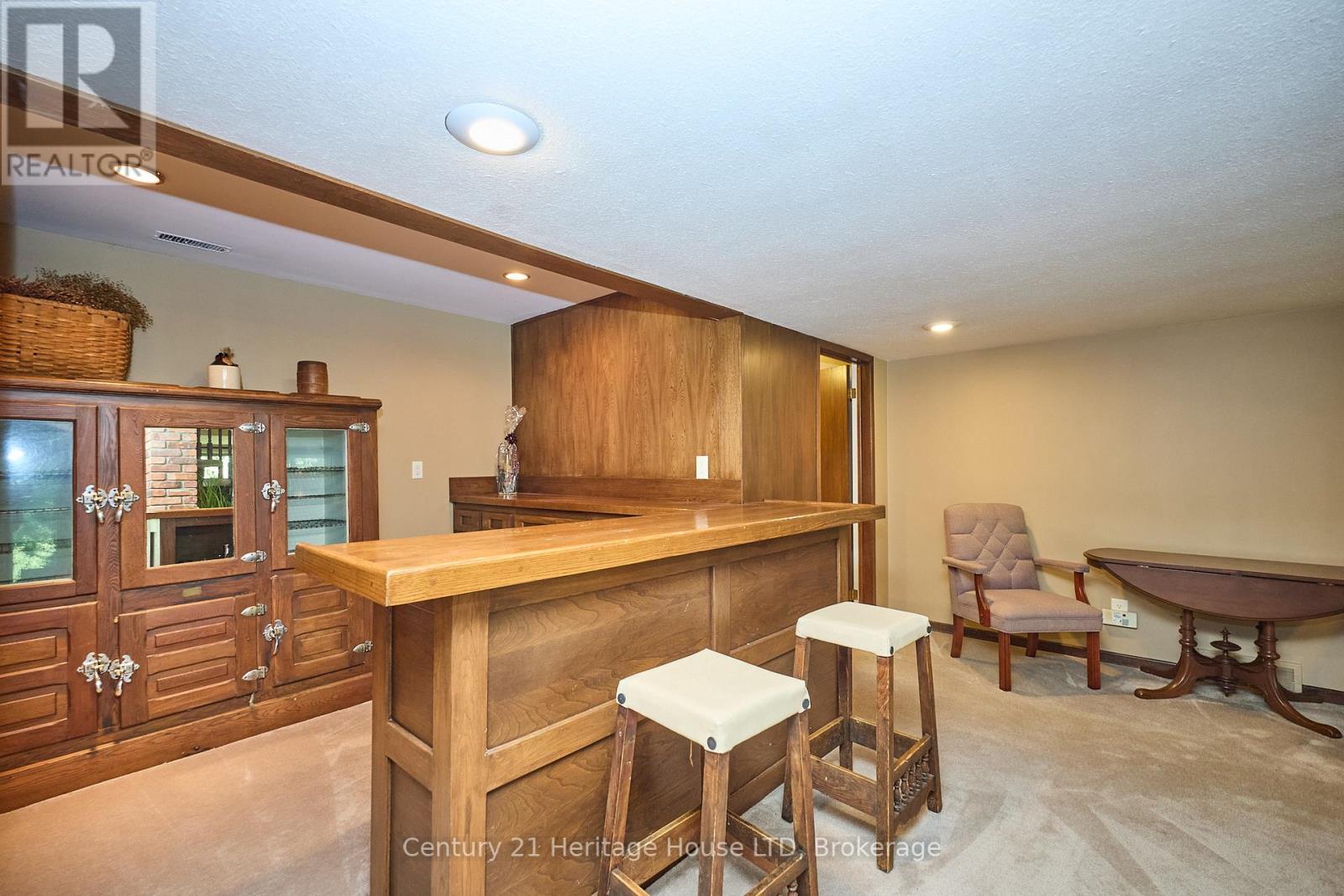 38 Melrose Drive, Niagara-On-The-Lake, Ontario  L0S 1J0 - Photo 24 - X12411451