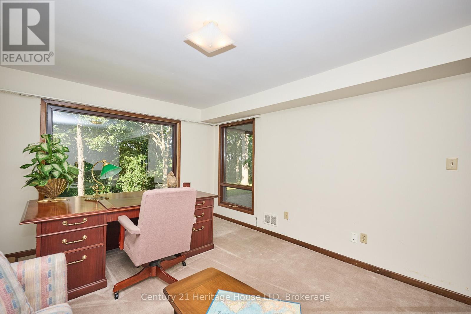 38 Melrose Drive, Niagara-On-The-Lake, Ontario  L0S 1J0 - Photo 27 - X12411451
