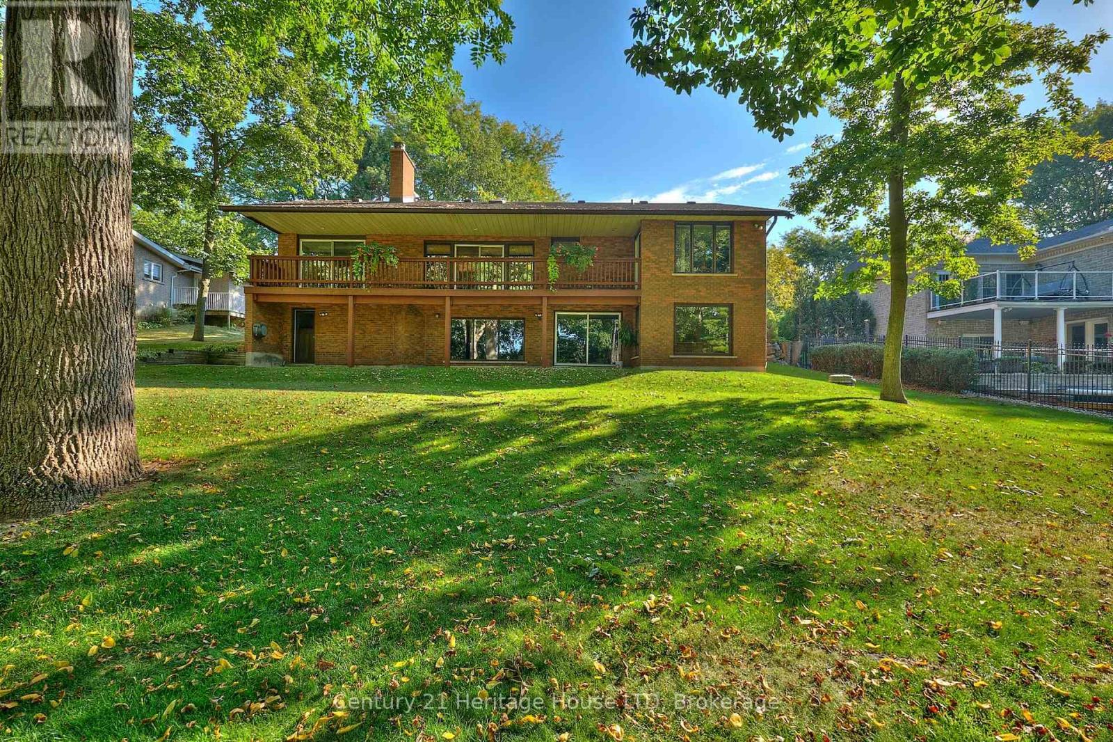 38 Melrose Drive, Niagara-On-The-Lake, Ontario  L0S 1J0 - Photo 32 - X12411451