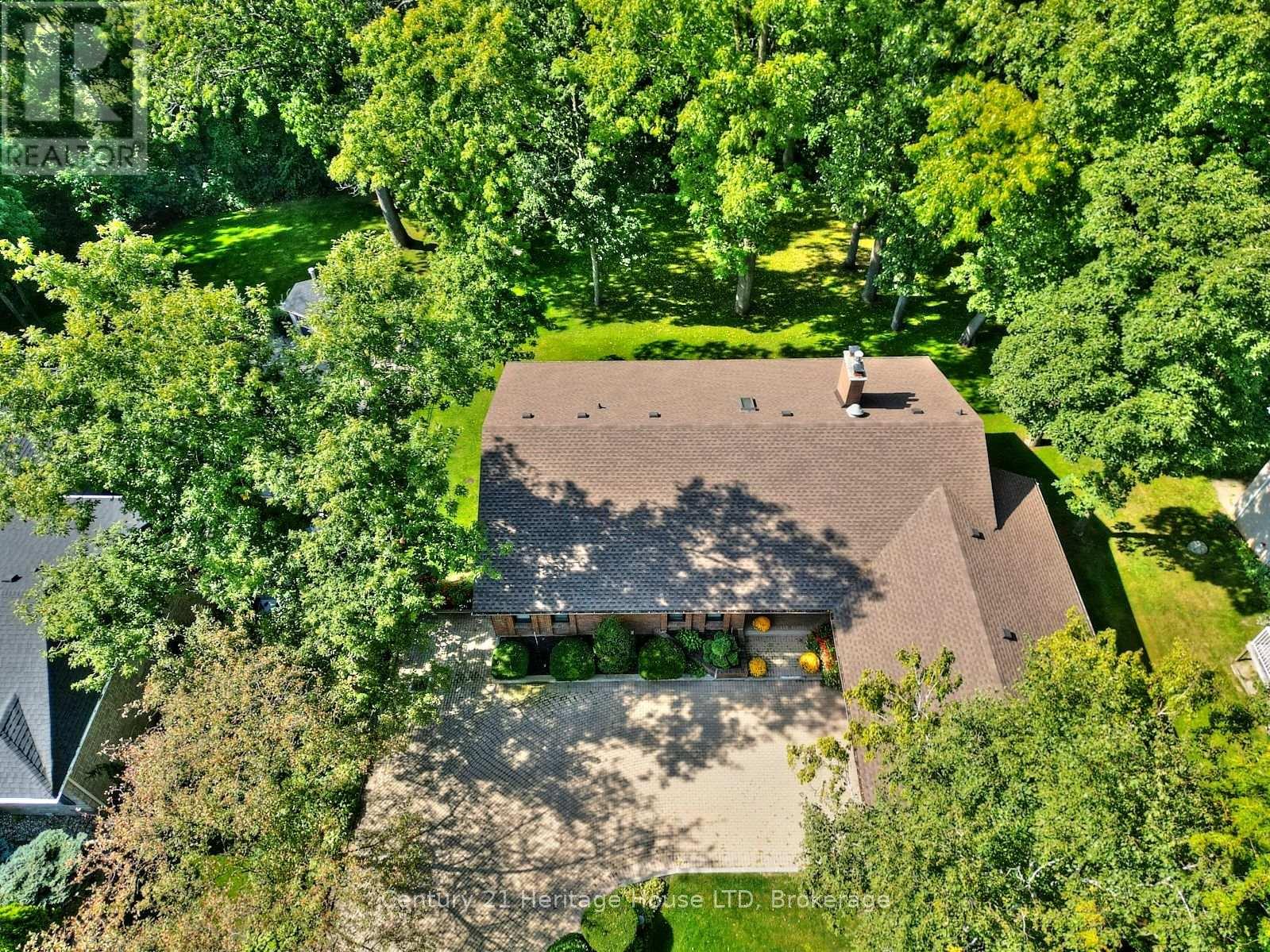 38 Melrose Drive, Niagara-On-The-Lake, Ontario  L0S 1J0 - Photo 34 - X12411451