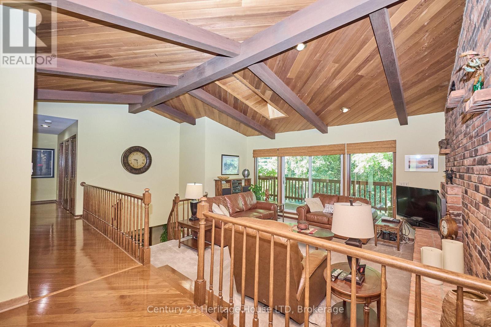 38 Melrose Drive, Niagara-On-The-Lake, Ontario  L0S 1J0 - Photo 4 - X12411451