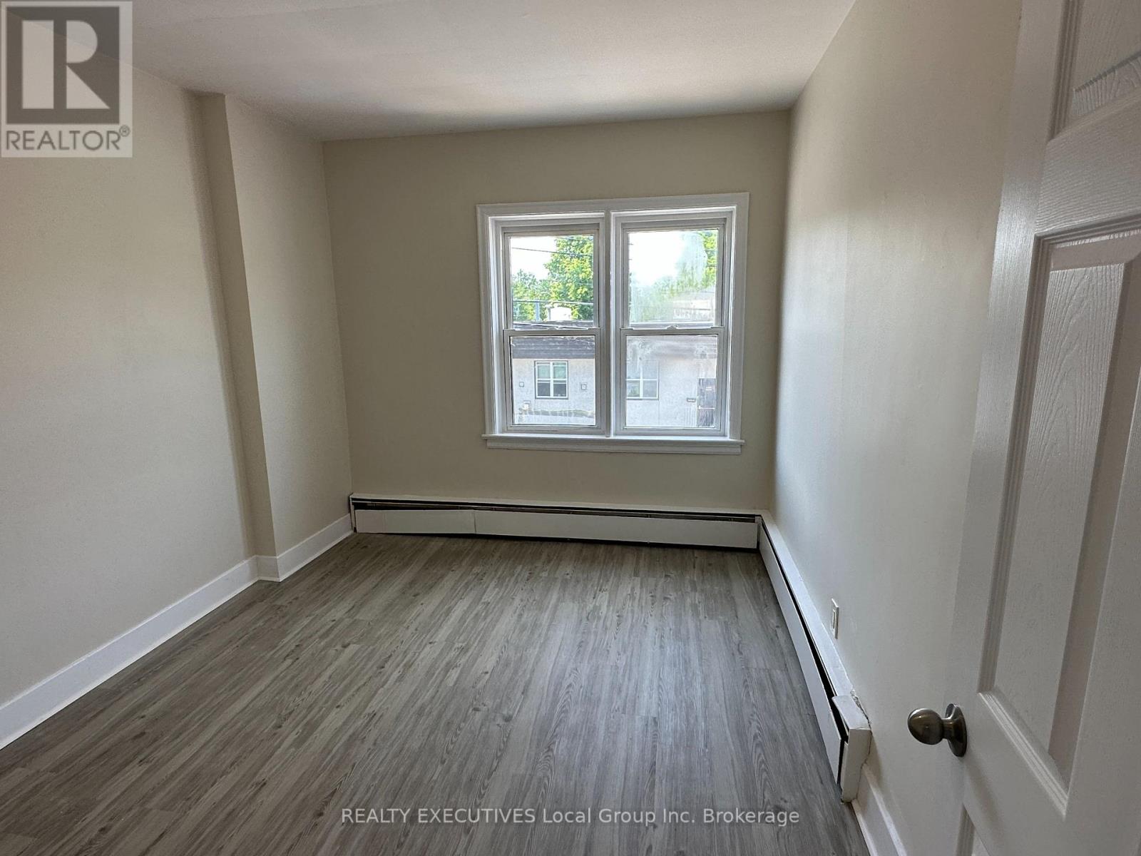 245 Mattawa Street, North Bay, Ontario  P1B 4M2 - Photo 15 - X12411450