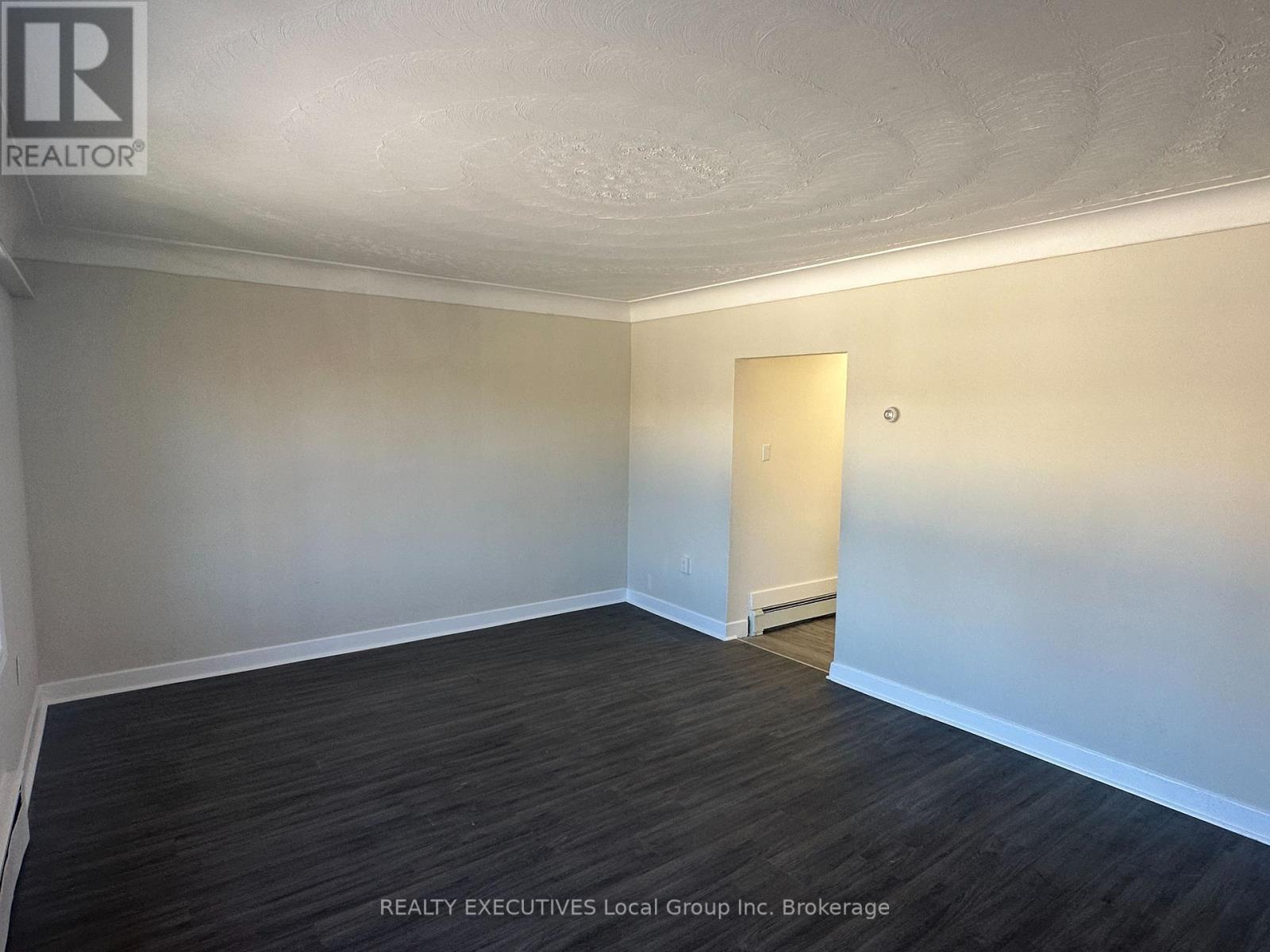 245 Mattawa Street, North Bay, Ontario  P1B 4M2 - Photo 8 - X12411450