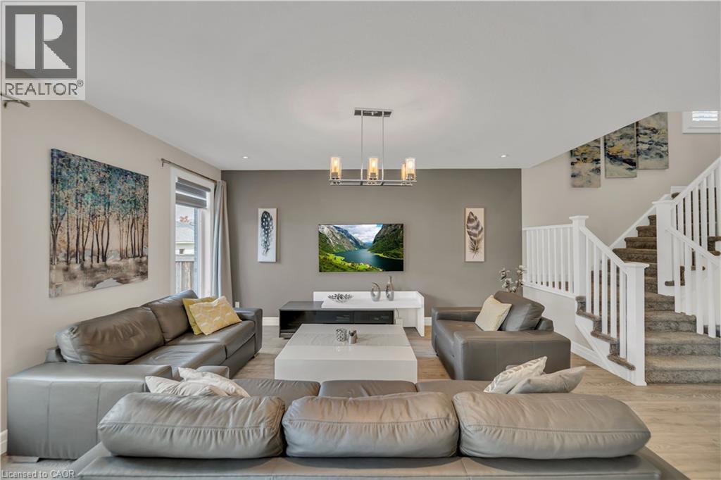 Property at 536 LANDGREN Court image 4