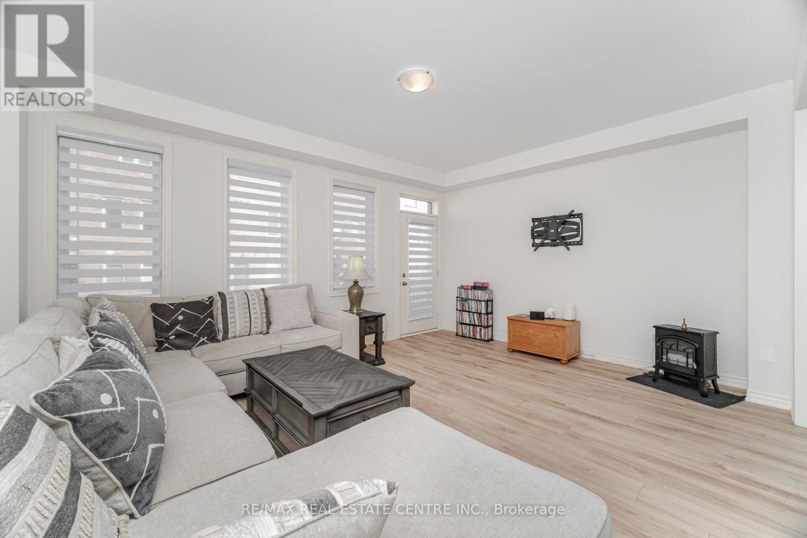 16 Lidstone Street, Cambridge, Ontario  N1T 0G2 - Photo 20 - X12399651