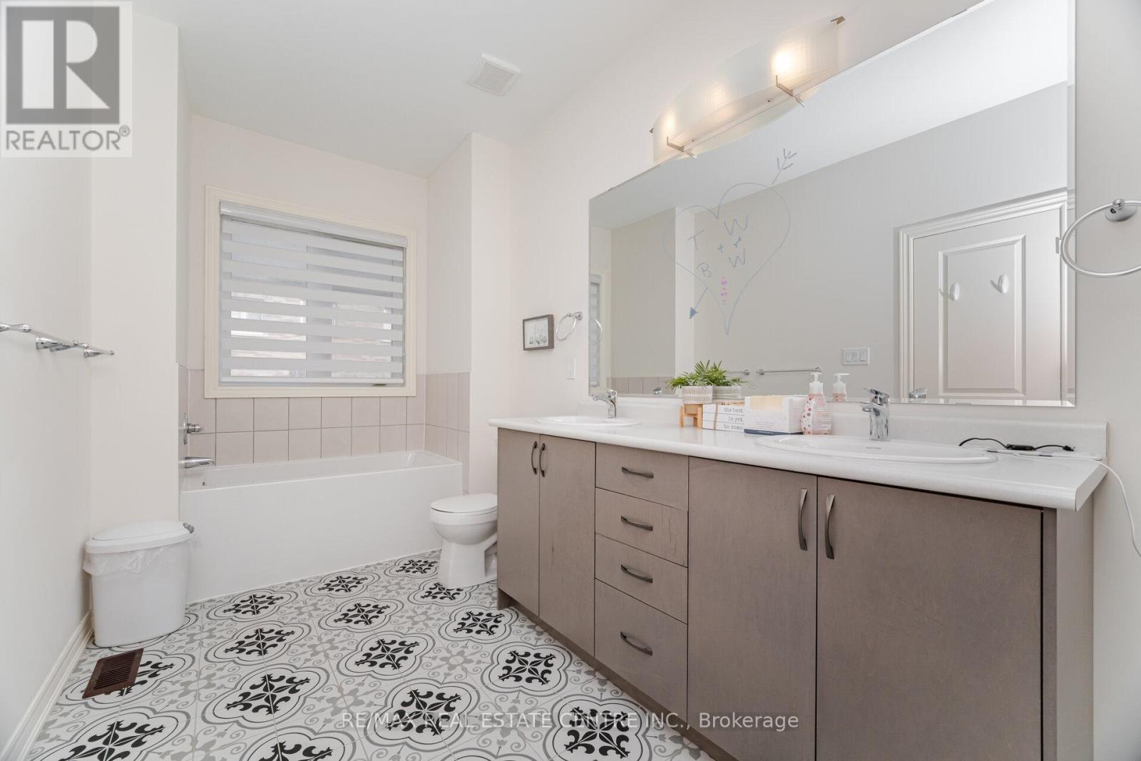 16 Lidstone Street, Cambridge, Ontario  N1T 0G2 - Photo 31 - X12399651