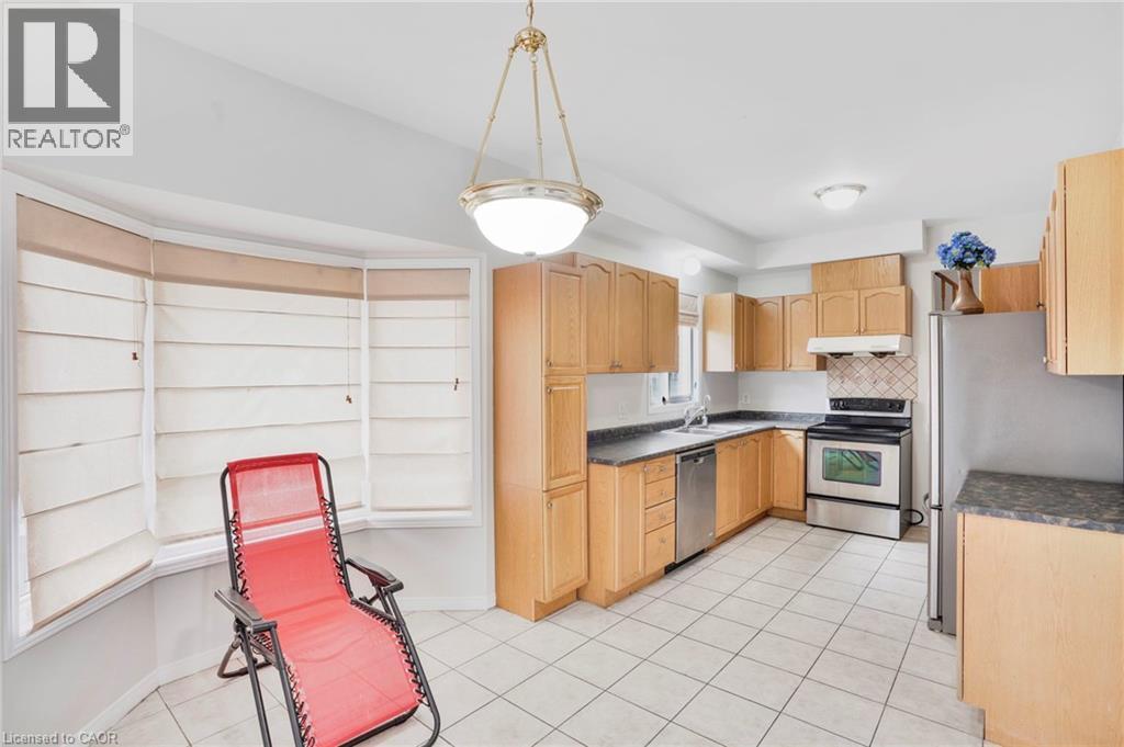 11 Meadow Wood Crescent Unit# Upper, Hamilton, Ontario  L8J 3Z7 - Photo 8 - 40771071