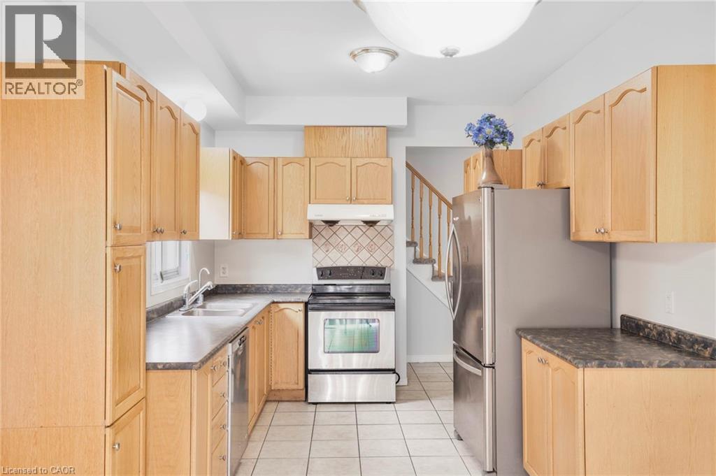 11 Meadow Wood Crescent Unit# Upper, Hamilton, Ontario  L8J 3Z7 - Photo 10 - 40771071