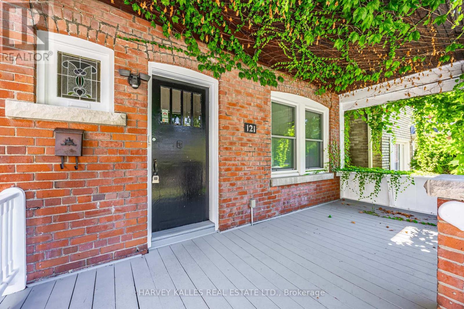 121 Blantyre Avenue, Toronto, Ontario  M1N 2R6 - Photo 21 - E12409510