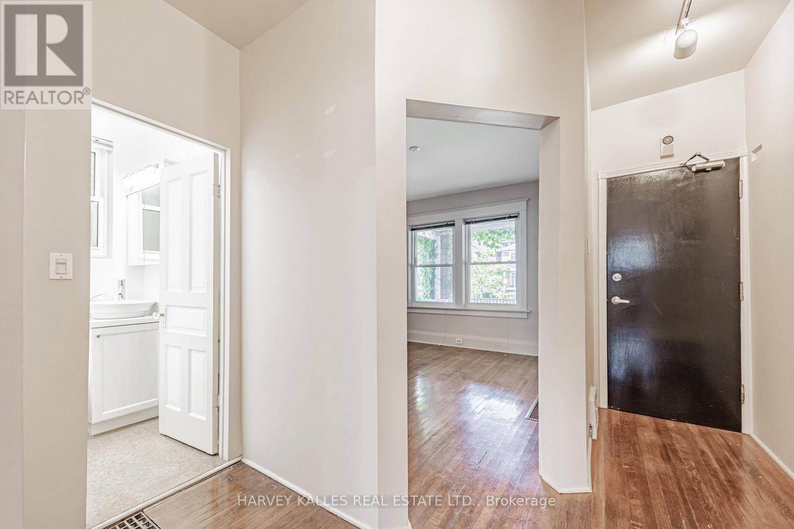 121 Blantyre Avenue, Toronto, Ontario  M1N 2R6 - Photo 24 - E12409510