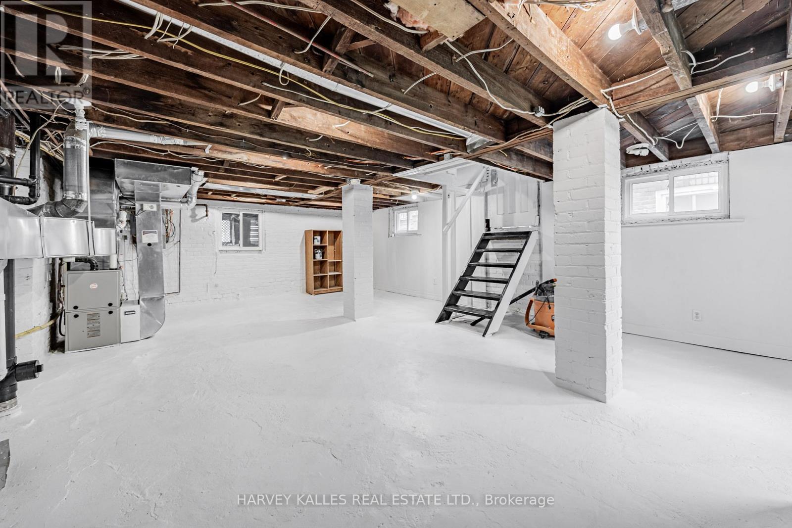 121 Blantyre Avenue, Toronto, Ontario  M1N 2R6 - Photo 29 - E12409510