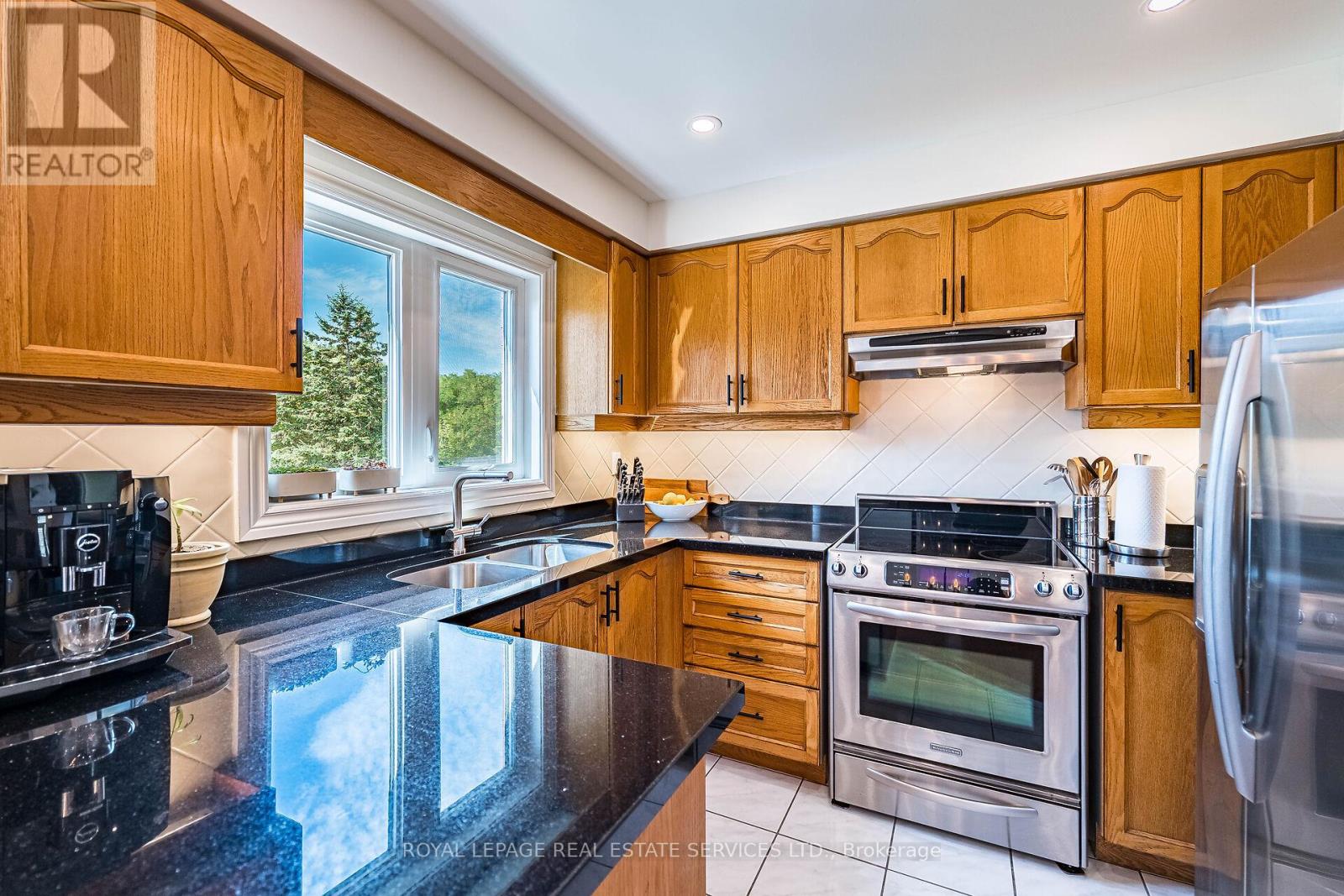69 - 1588 South Parade Court, Mississauga, Ontario  L5M 6E7 - Photo 15 - W12401469