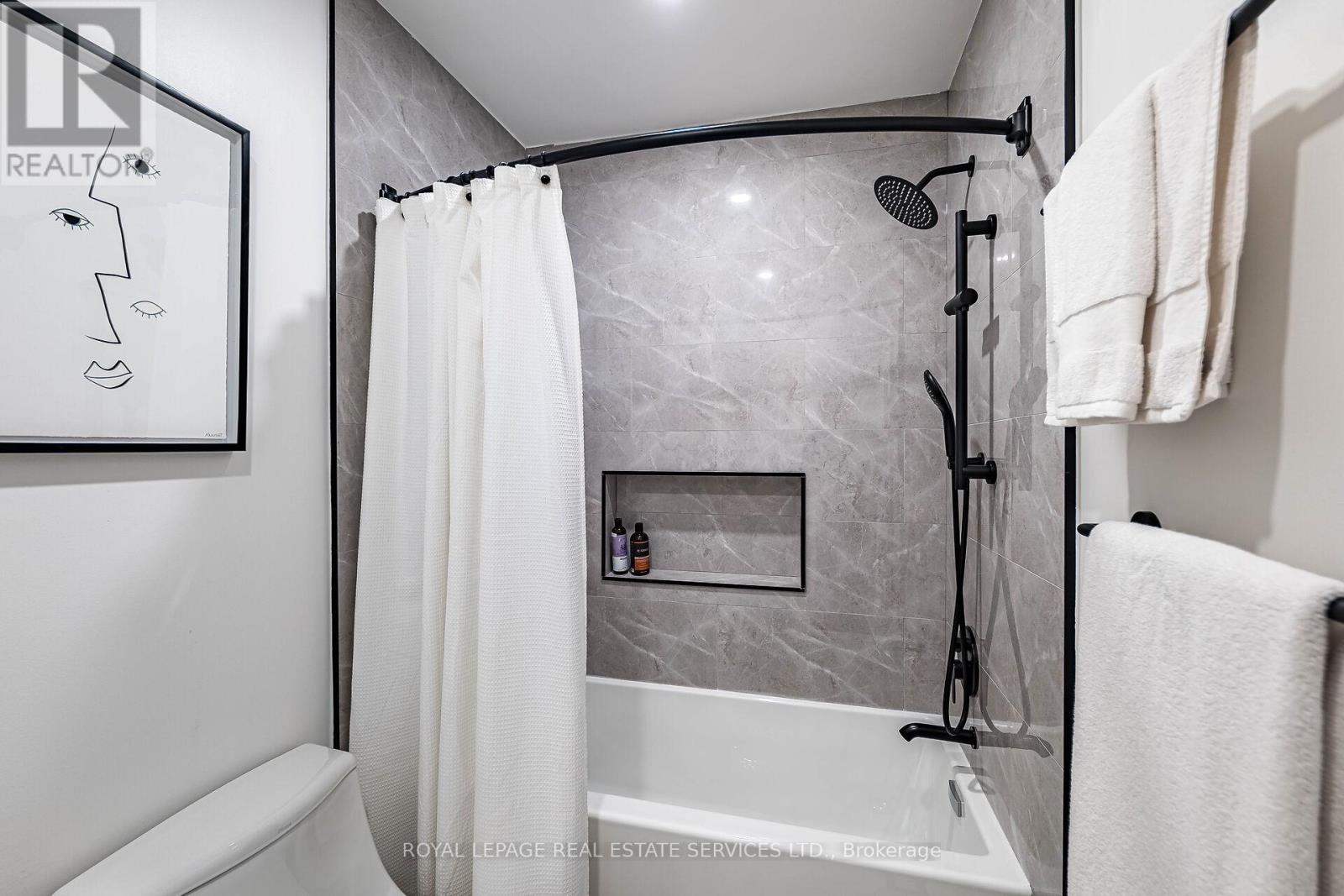 69 - 1588 South Parade Court, Mississauga, Ontario  L5M 6E7 - Photo 32 - W12401469