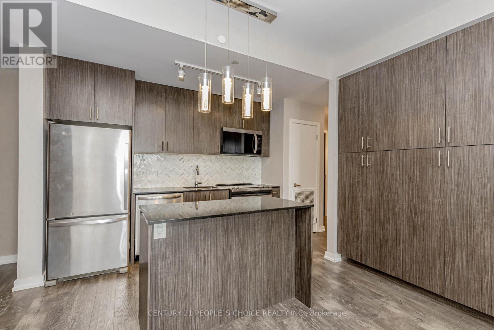 217 - 210 Sabina Drive, Oakville, Ontario  L6H 0W6 - Photo 15 - W12407831