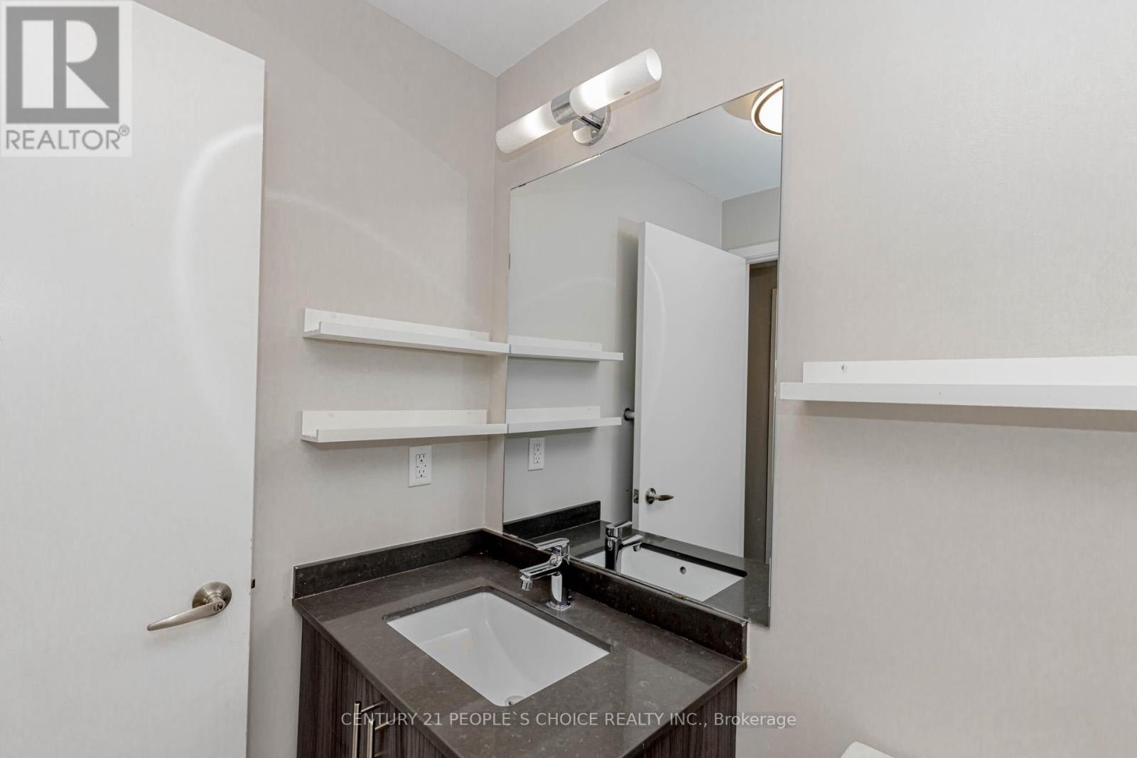 217 - 210 Sabina Drive, Oakville, Ontario  L6H 0W6 - Photo 33 - W12407831
