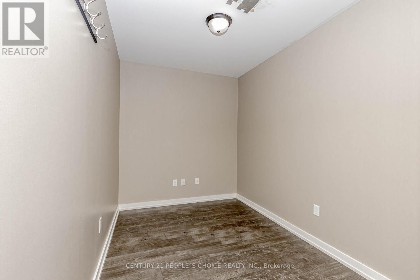 217 - 210 Sabina Drive, Oakville, Ontario  L6H 0W6 - Photo 23 - W12407989
