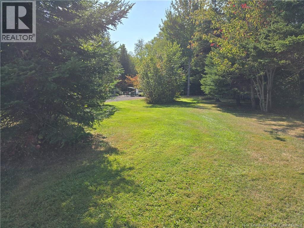 644 Principale, Beresford, New Brunswick  E8K 2B5 - Photo 11 - NB126819