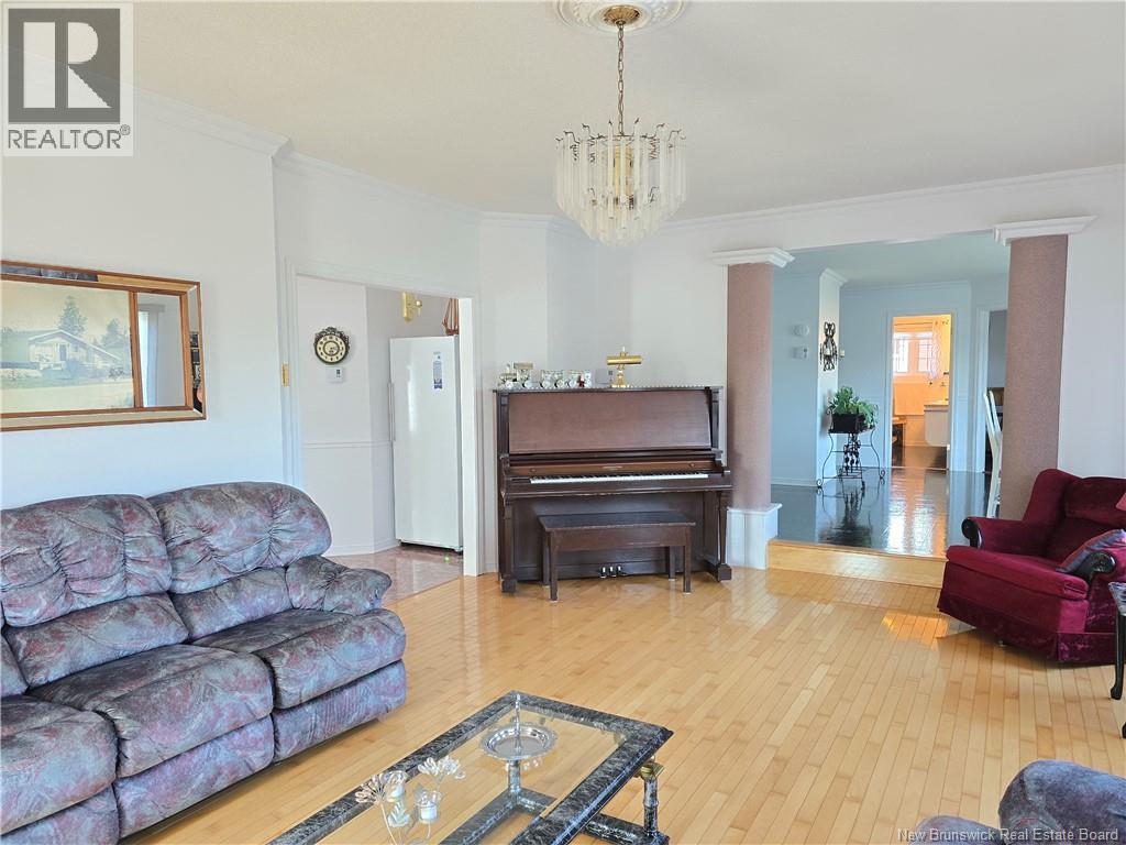 644 Principale, Beresford, New Brunswick  E8K 2B5 - Photo 28 - NB126819