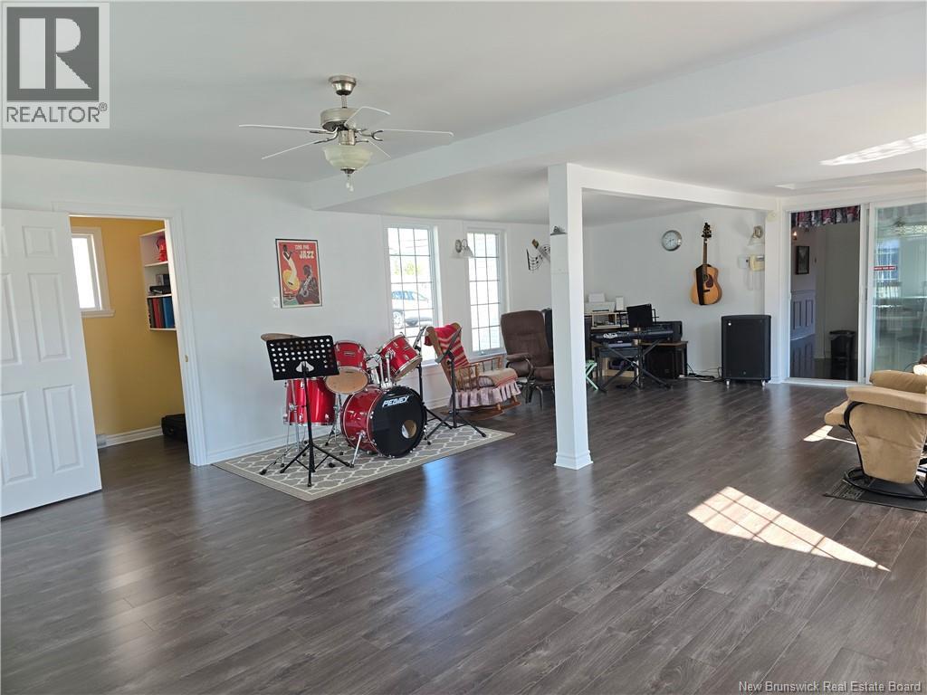 644 Principale, Beresford, New Brunswick  E8K 2B5 - Photo 33 - NB126819