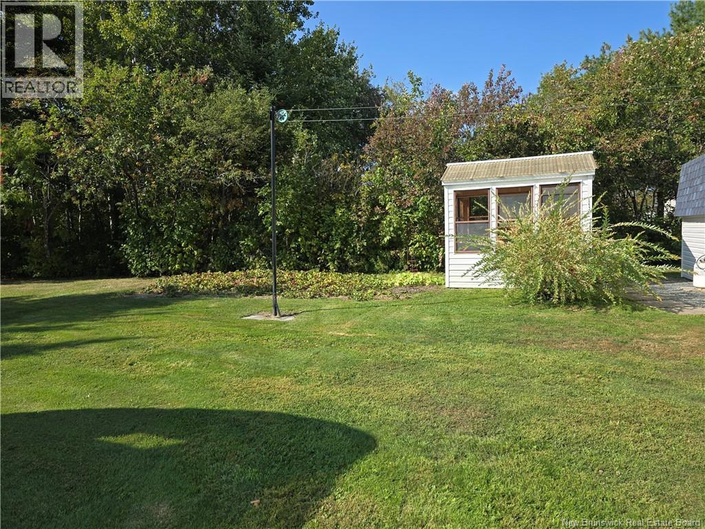644 Principale, Beresford, New Brunswick  E8K 2B5 - Photo 7 - NB126819