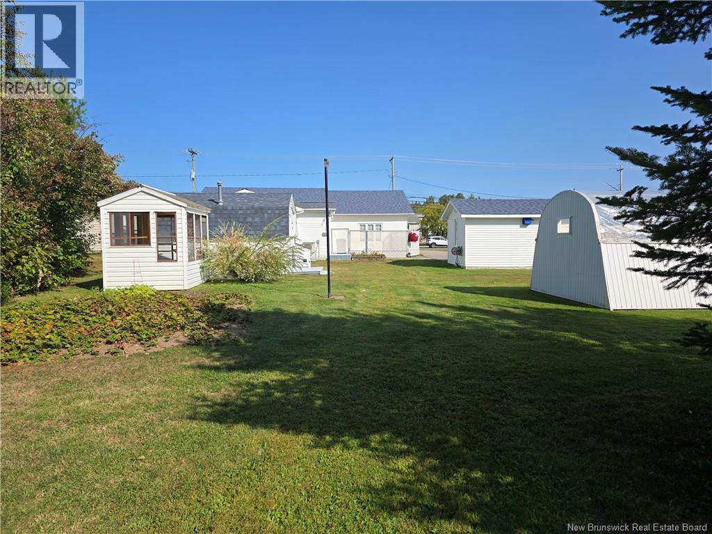 644 Principale, Beresford, New Brunswick  E8K 2B5 - Photo 8 - NB126819