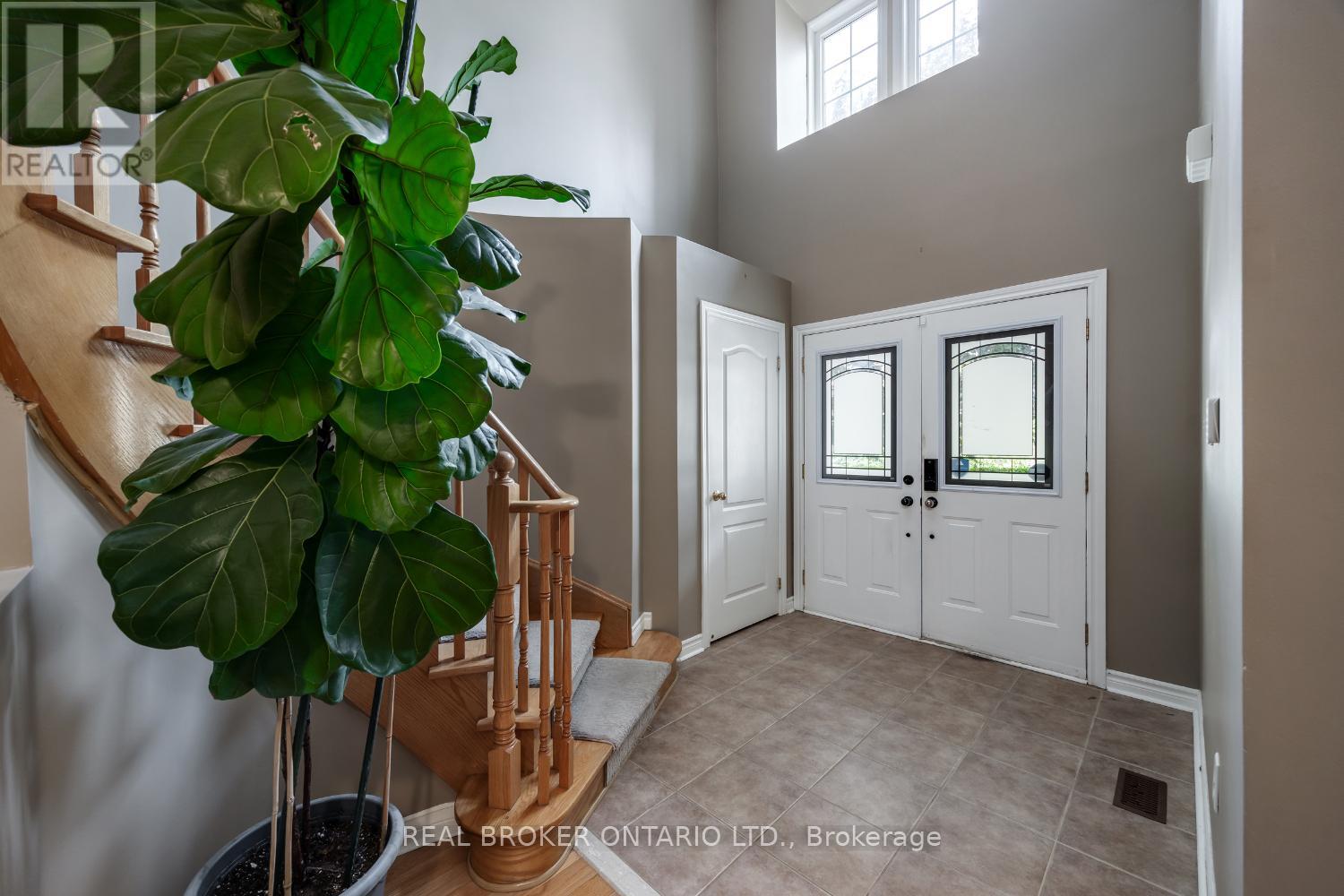36 West Side Drive, Clarington, Ontario  L1C 4Y8 - Photo 5 - E12411542