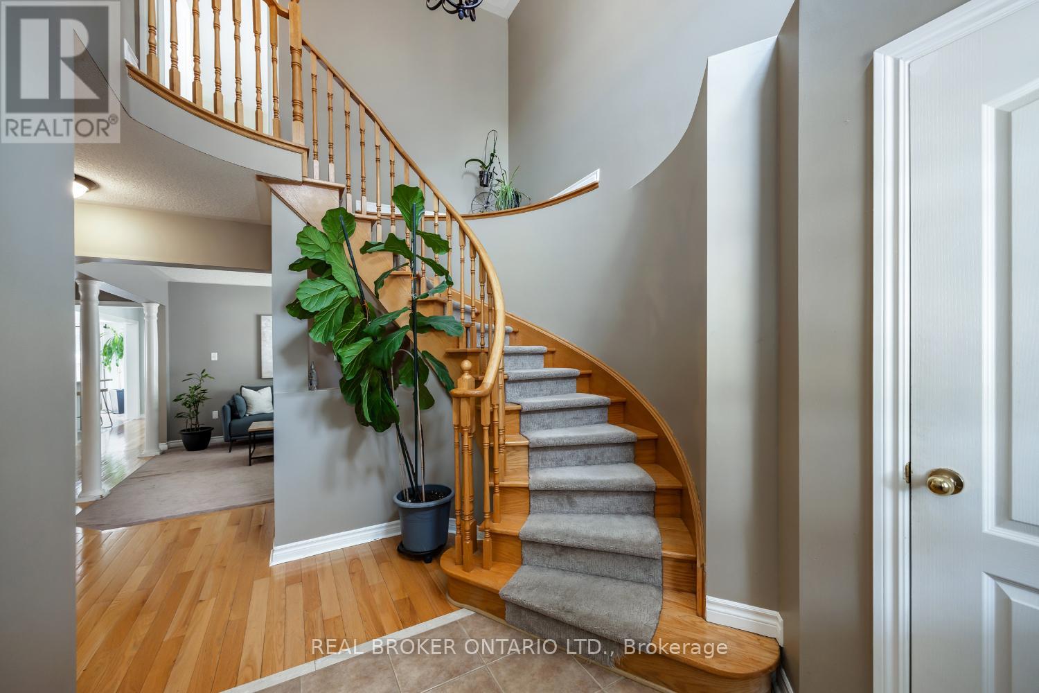 36 West Side Drive, Clarington, Ontario  L1C 4Y8 - Photo 6 - E12411542
