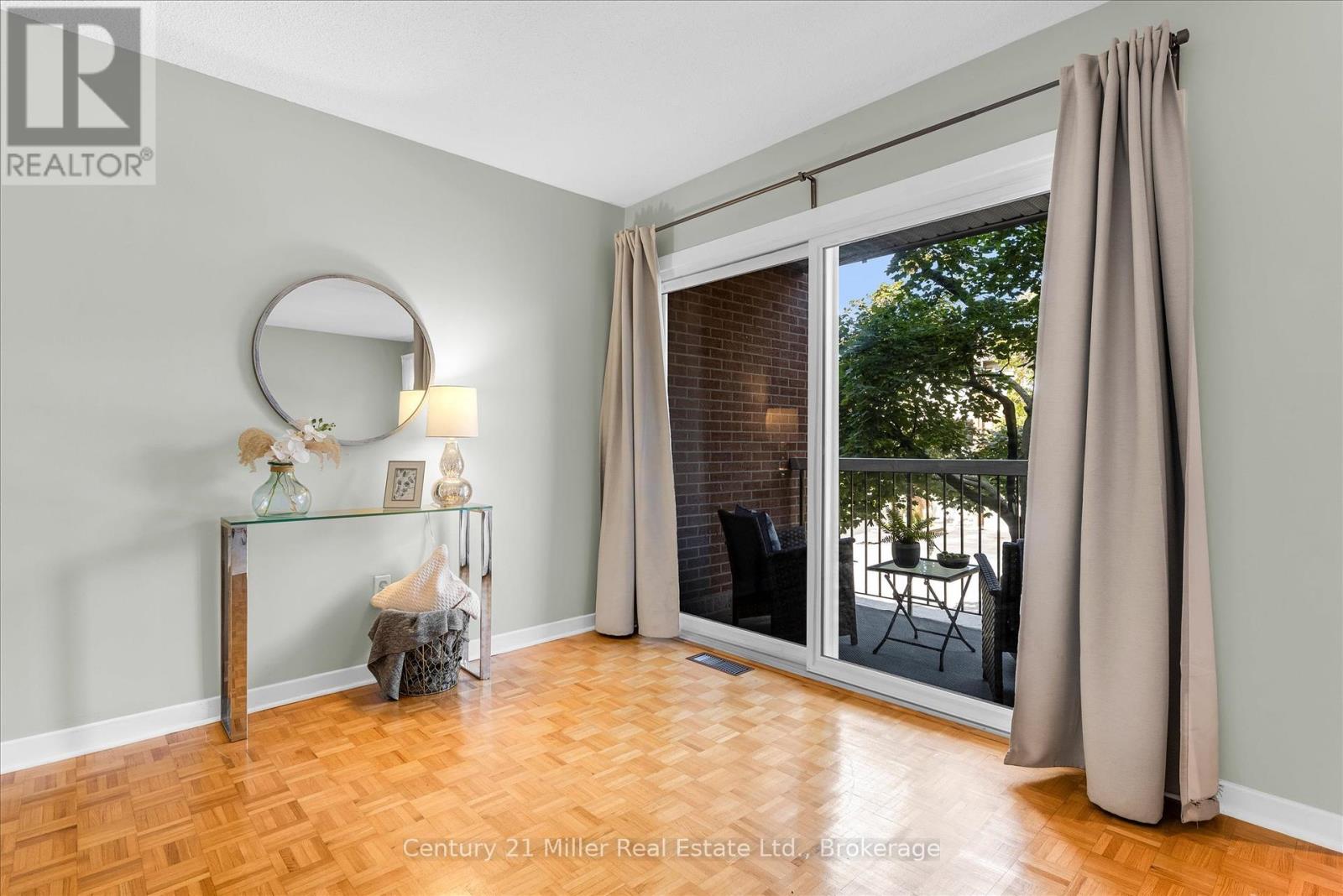 19 - 1310 Hampton Street, Oakville, Ontario  L6H 2S6 - Photo 12 - W12262456
